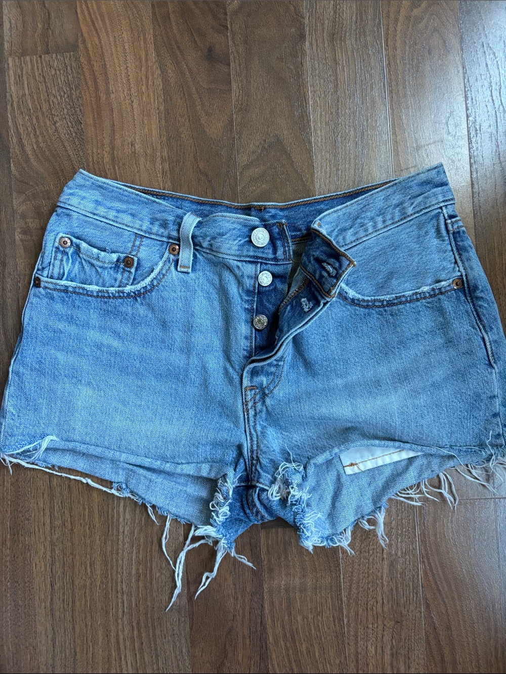 Levi’s Light Blue Denim short Shorts